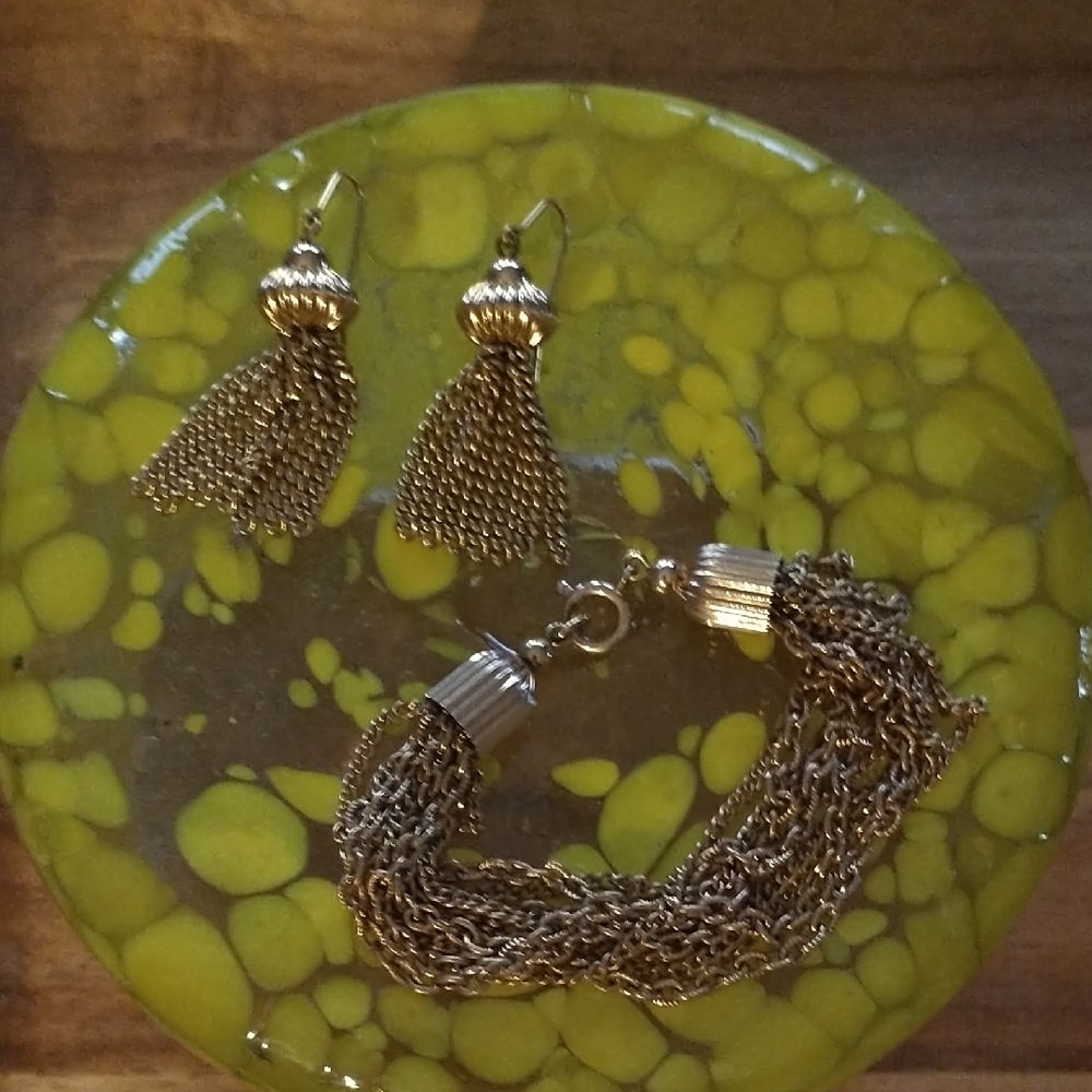 Gold Tassel Jewelry Set